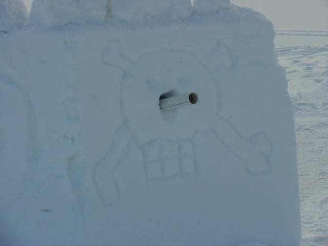 The "through the wall" firing system offered the fighters maximum protection during the conflict.