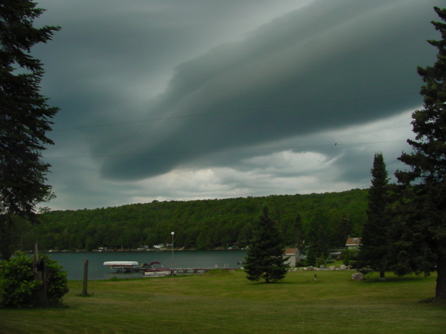 The weather on Saturday morning was note worthy.  At 8:15 AM the clouds suggested impending wet doom, but the bulk of the rain struck above and below the lake area.  It's really to bad, the lake needed the rain.
