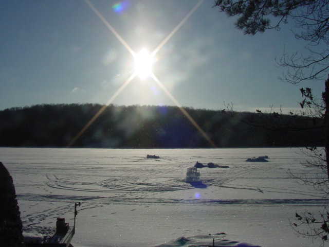 Saturday morning was one of those cold ones that we've come to expect the last few weeks.  It started out at around 5°F and peaked around 20°F.