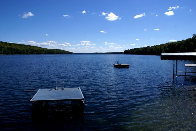 Boats and lifts are in late this year as the owners try to find solutions to get the boats off the lifts.  A ton of rain would help.  Or an army of stout men in a boat lifting mood.  Yoda seemed good at picking ships out of swamps.  Anyone have his phone number?<br><br><br>-Nemo