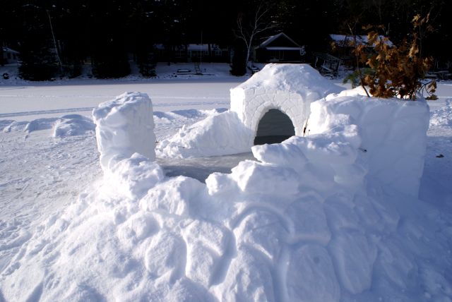 The backwall wind break turned out not to be necessary during the war but did make a delightful target.