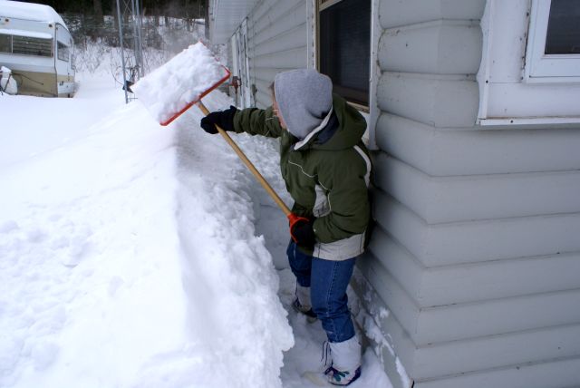 The Sunday morning "Shoveling The Furance Vent Out-a-thon" was less festive than planned...and it wasn't planned to be all that festive.