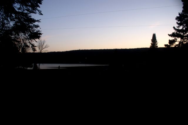 The weather from Friday evening until Sunday afternoon was clear to partly cloudy and cool.  The highs came close to 60°F and the lows close to freezing.  The sky was very starry Friday night.