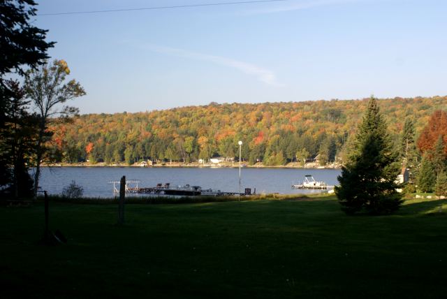 The colors on Friday shouted AUTUMN!  The weather hollered back SUMMER!.  The high was near 80°F, the sun was mostly, and the golf plentiful..