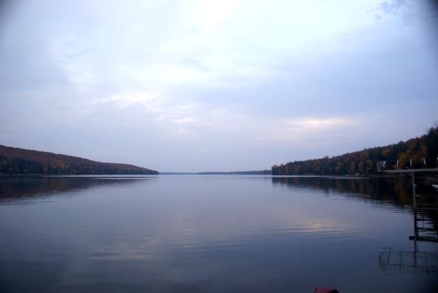 The lake temperature is close to 60°F.  The water level has not come up much even with all the rain last week. sigh.  Most of the lifts and piers are in.  A few fishermen and a loon tooled about the surface looking for fish.  We saw a few smaller fish in the shallows, but no bigger ones.<br><br><br>-Nemo