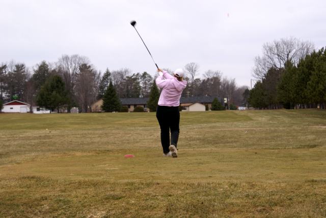 The Nicolet Country Club opened its greens on Friday.  Golf! In March!  