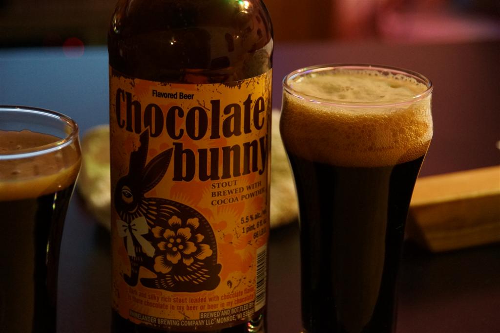 It has been remarked by one, that the bar's usual malt beverage, Hamm's, is to beer as putt-putt golf is to real golf.  It was determined that the cold weather called for a "better" beer.  We started with a chocolate stout, the St. Andrews of beer.