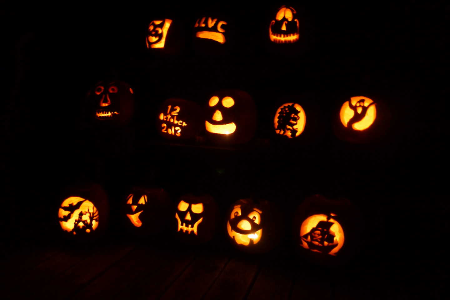 By 10:00 PM there were 13 well carved orange balls glowing on the bar's deck.  All were skillfully sculpted and stayed lit until after midnight. 