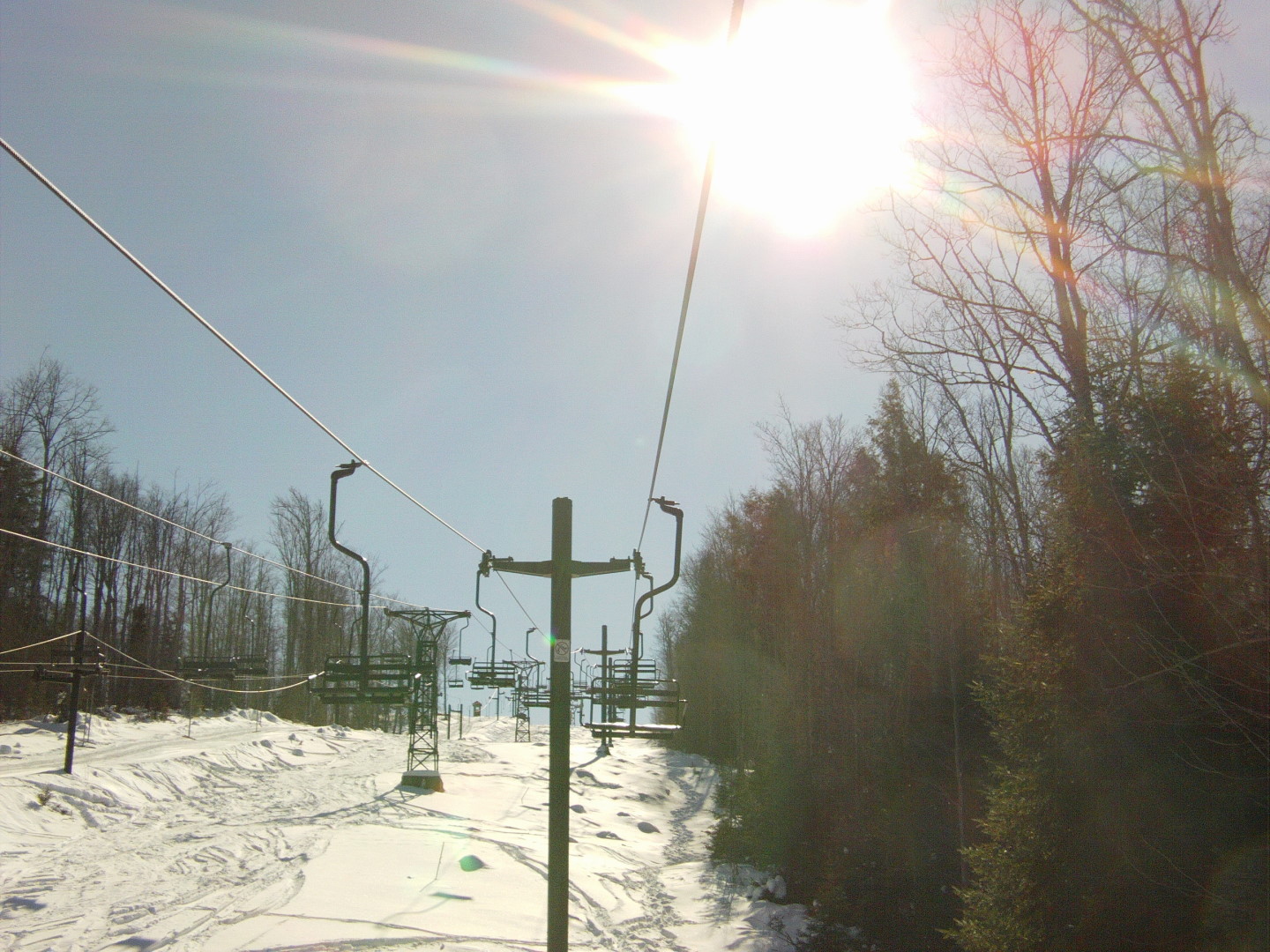 The only other person we saw for the first few hours was the guy that helps people onto the lift.  He looked cold.