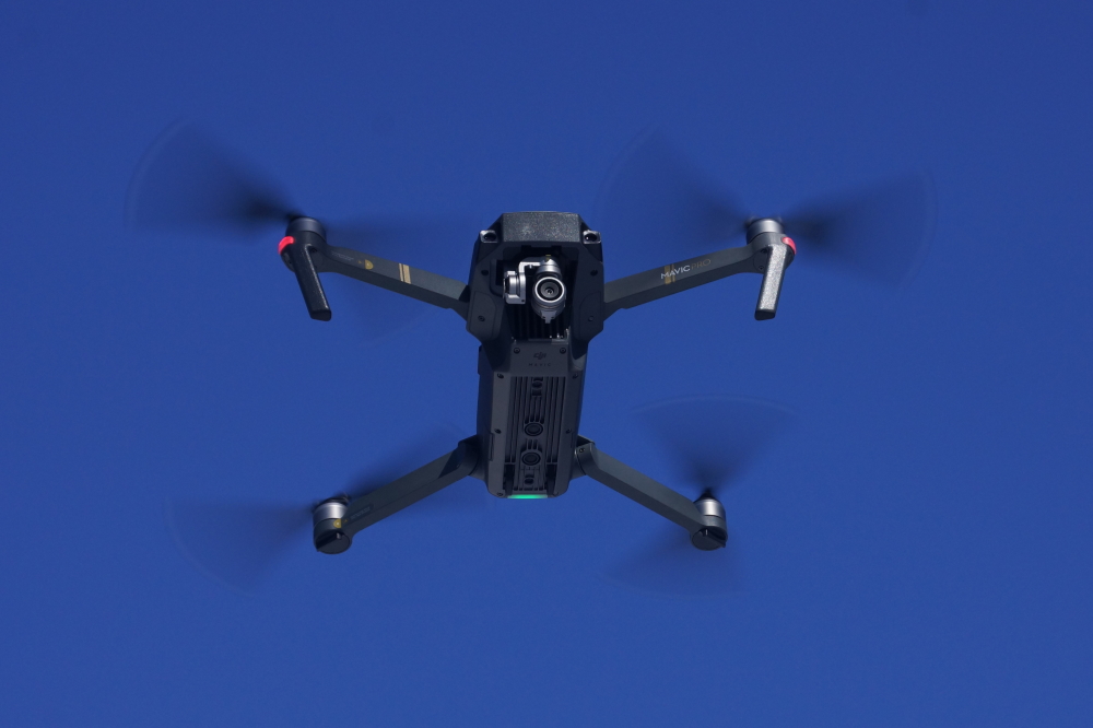 In between the flake-a-lanche, the knottlane drone made wee holes in the sky over Lake Lucerne and Crandon.