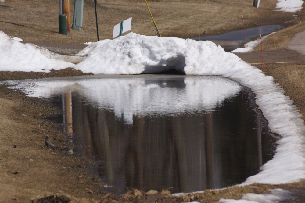 There was some talk that the LWAA (Lake Walerko Advancement Association) was thinking of protecting the lake bottom from skiers, footers, and plow trucks, however we haven't seen any buoys yet.