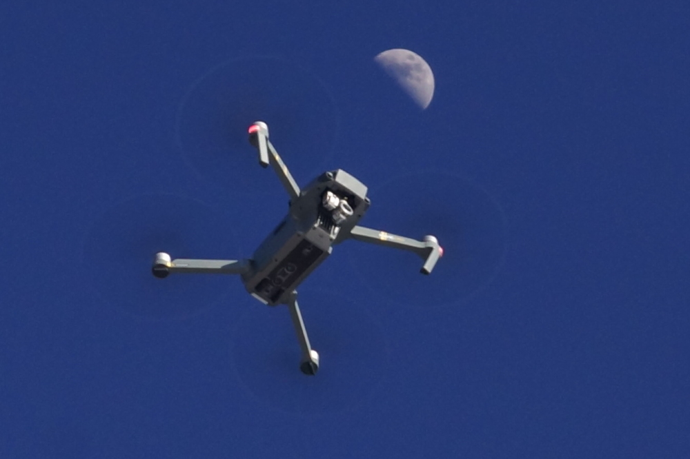 On Sunday, the knottlane drone was sent up to check the ice conditions on other local, newer lakes.