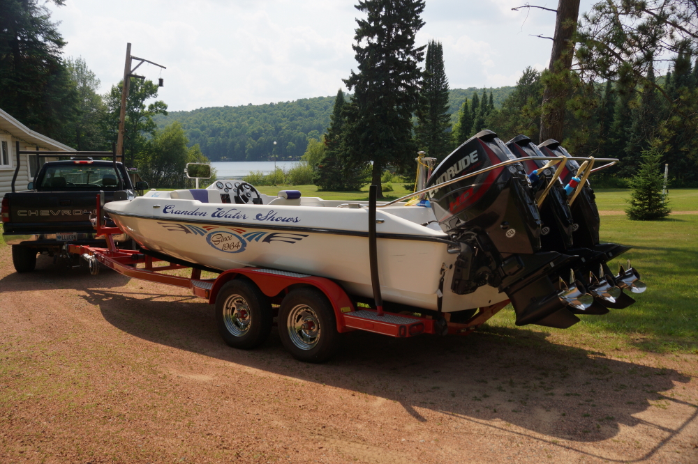 For those that passed by the bar mid-week, no we didn't get a new boat. Just letting some friends park theirs here for a while.