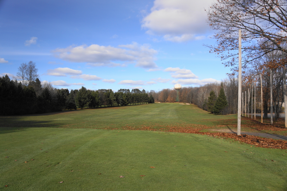 There was golf! The sunshine and ample parking combined with the ignoring of the <i>Course Closed</i> sign to make a most enjoyable round.