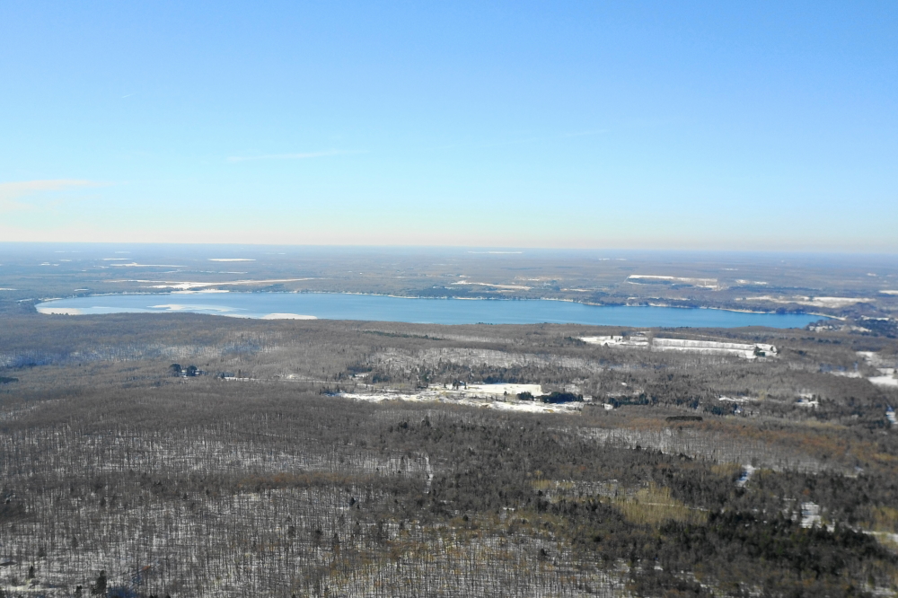 Lake Metonga has some ice, but is also mostly ice free.