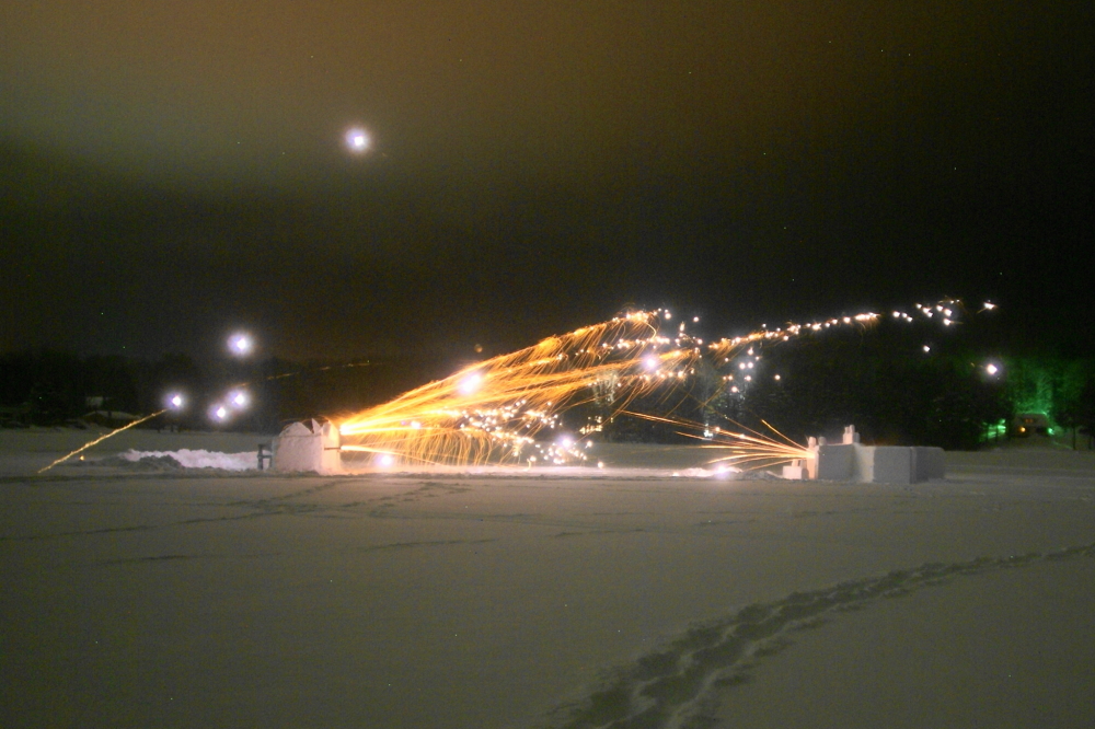  Almost 20 minutes and over 2000 rockets later, all that remained was the signing of the peace treaty, the award ceremony, and the after party.