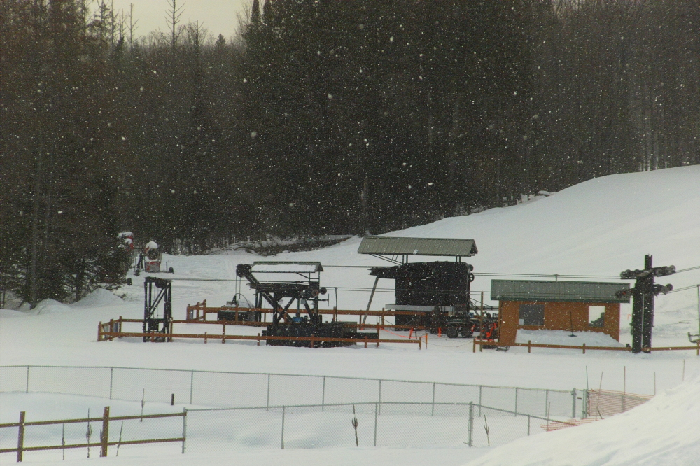 North of the lake, the hills of  Brule had a good base and a light coat of fresh snow. You would think it would be an ideal time to ski. You'd be wrong.