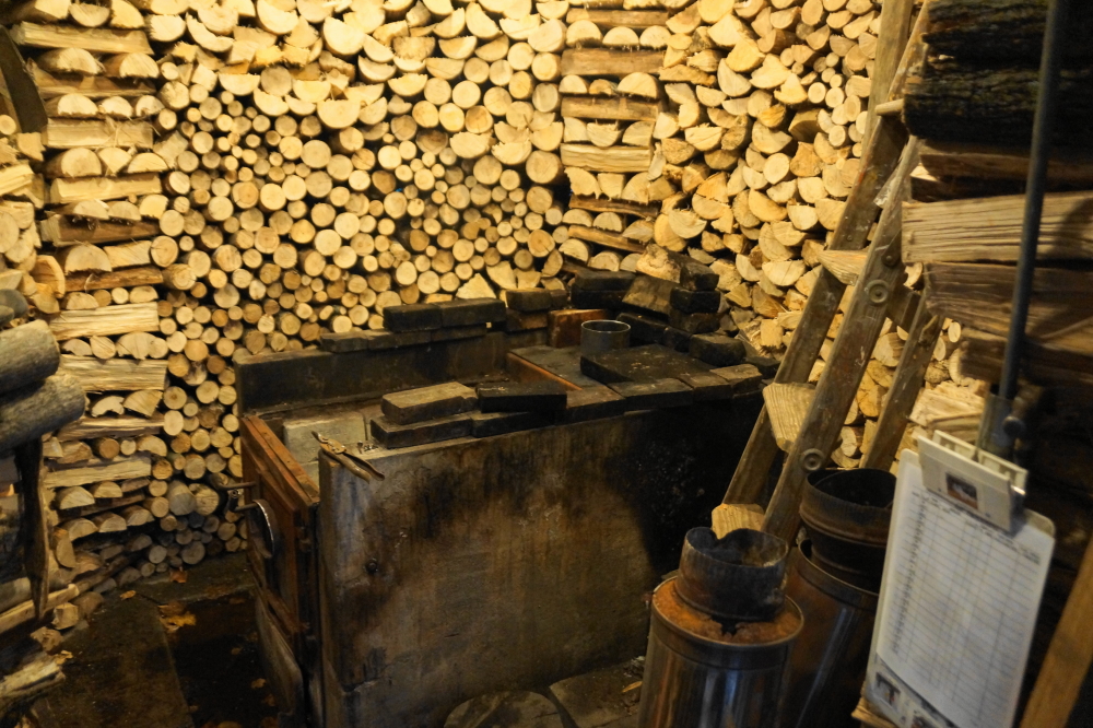 Just before sap gathering, it was discovered that Knottlane's primary cooker had issues. The predicted collecting squad was shorted as some of the men were sent to Menards.