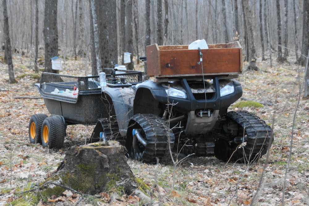 The snow in the woods is all but gone. The sugarmen agreed that it was time to swap the feet for wheels on the sap hauler..