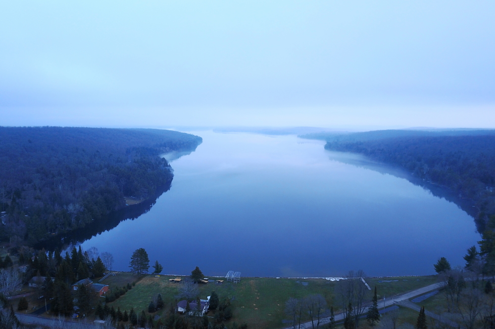 At the sunrise of last week, a sheet of ice covered part of Lake Lucerne. A strong wind from the South and some sun disappeared the last of the lake ice in less than 10 hours. Just after ice-out, clouds and calm rolled in along with more than a little ground fog. 