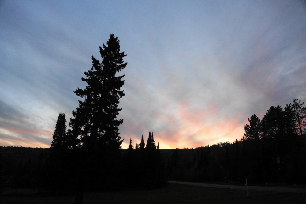 It should go without sayin' that sunsets have been on the right side of spectacular.