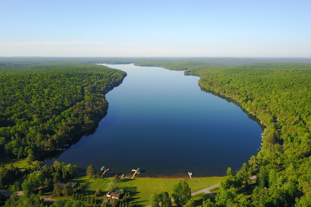Last week held all the elements of Late Spring/Early Summer. There were a few frosty nights, more than a few sun warmed days, and a chunk and a half of rain.