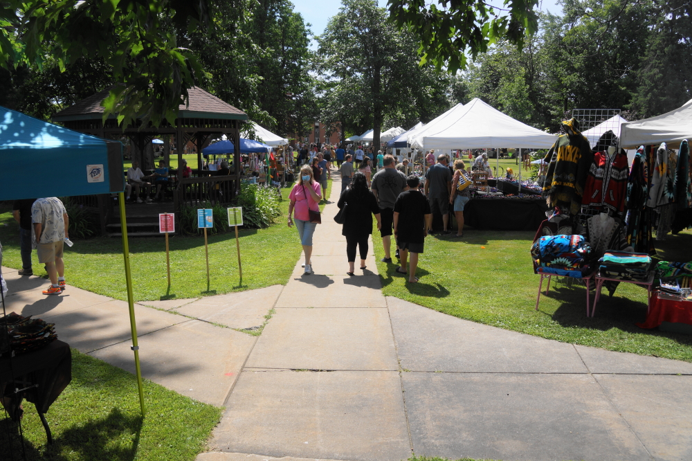 The weather was sunny and hot. The crowd was surprisingly large.