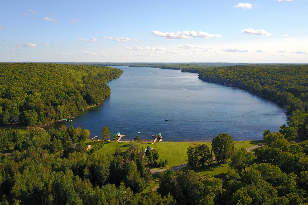 The air temperature last week limped past 70°F only one day. Highs in the 60s°F and lows in the 40s°F has become the new norm.  The ramifications of this new norm didn't fully sink in until the week ended. Autumn is upon us, Summer has passed on.