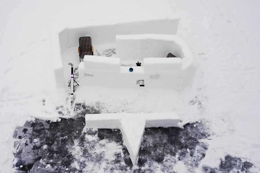 In addition to a security corridor and the blue "Orb of Justice", the south's fort had two polycarbonate windows, three 3" krispa class launchers, one 1" krispa class launcher, and an anti-skip shot knee wall.