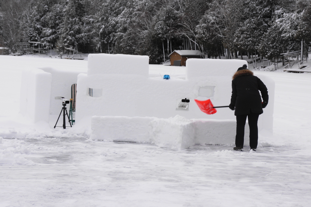 By Saturday afternoon, the frippery and furbelows were finished on the southern fort.