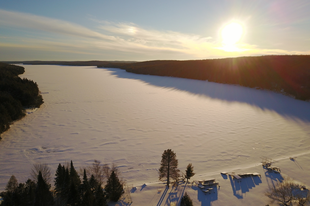 The highs during much of last week were in the 20s°F. And then they weren't. The weekend shivered with highs barely getting out of the single digits and the lows were even more ugly. The Coldpocalypse is upon us! Watch for more noggins to become behatted, the price of hot chocolate skyrocket, and the most requested soup to become "anything, as long as it's hot". If you're planing a visit to the lake, bring a hat.