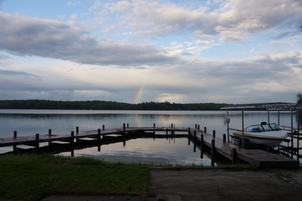 The most amazing thing about the first ski show rainbow was its duration. Looking at the time stamps on the images, the rainbow was in the sky for almost an hour.