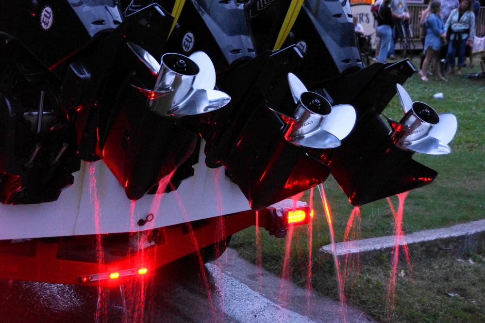 With the sunsets coming earlier with each passing day, it wasn't very sunny by the show's end. It was getting pretty dark when the triple rig was pulled for the season.