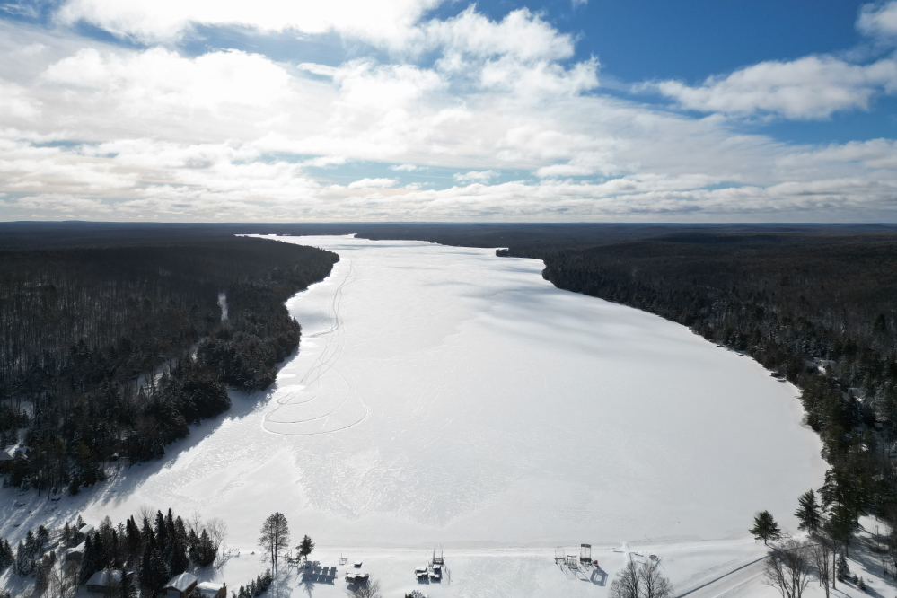The last week of 2022 started off cold and clear-ish.  Highs under the patchy blue sky were in the teens and lows in the single digits (°F). That all changed as the weekend got closer. Highs pushed into the upper 30s°F and lows jumped into the 20s°F. 