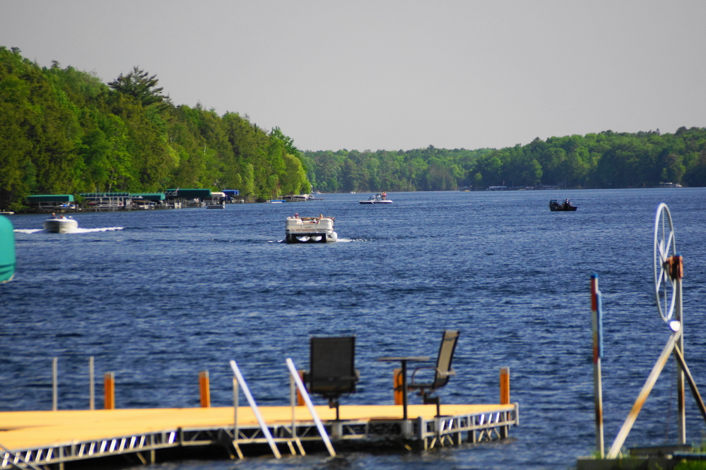 In the days after the water show, it got cooler. This did not seem to reduce the number of boats flying around Lucerne. 