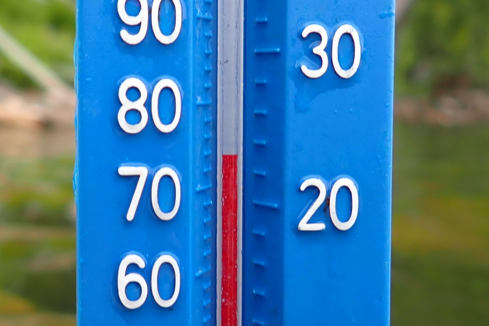 At the start of the week, the warm air pushed the lake temperature up to 74°F.  That wouldn't last.