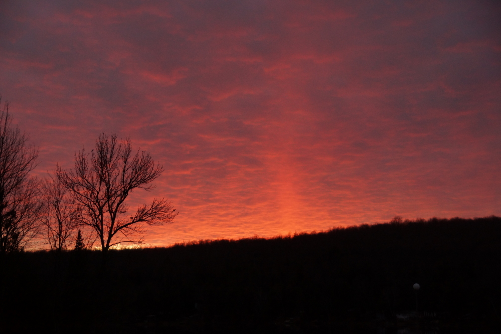 Just when you thought it was over, the sky would light up with a different shade of fire.