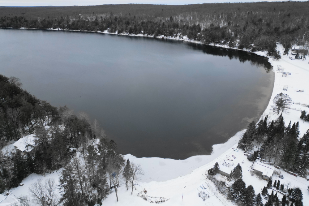 In addition to the white coating on roads, trees, and lawns, ice started to form in the corners of Lucerne.