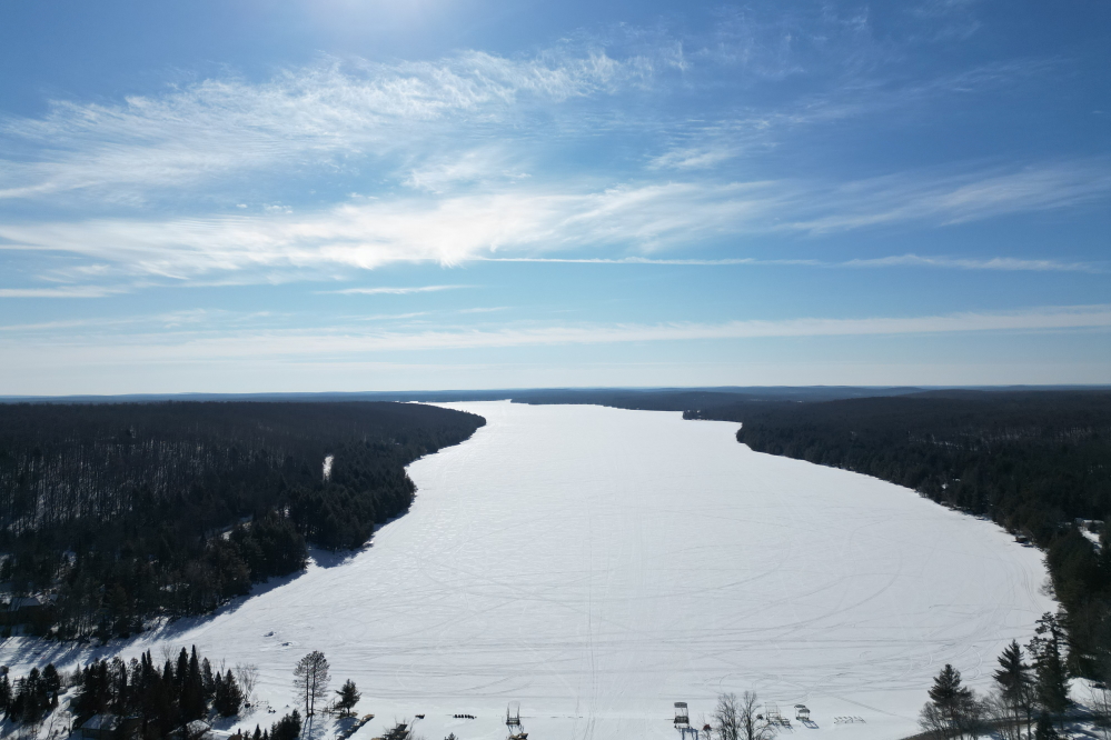 At the beginning of last week we enjoyed a spillover of the warm temperatures from the week before. Highs in the upper 40s°F and lows on the good side of freezing felt, sounded, and smelled of spring. That spring time freshness got slowly chilled and suddenly buried as the week progressed.