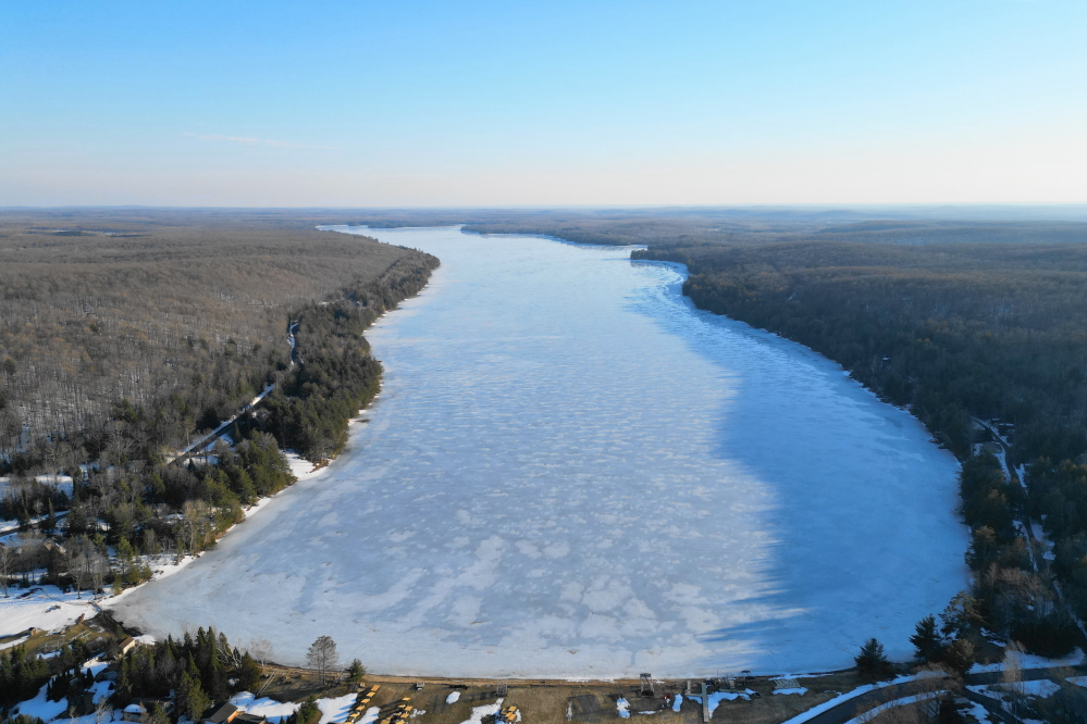 Despite a bout of cold and snow, the area took many steps toward a greener, golfier, and ice-free era. March is ending on a warm note, but many of the men are still a little tetchy over the memories of the  unpleasantness inflicted upon them at the <a href='/WeeklySummaryPages/2025/0330/IcedN.html' class ='defaultlink2' target='_blank'>end of last year's March</a>. In just a few more days, the sun and warmth should clear enough of the detritus left by Zombie Winter to force the charging of mower batteries and the getting of tee times.  Fingers crossed.<br><br><br>-Nemo: Amateur arborist, expert fire starter.