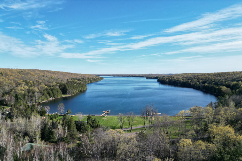 Last week started off sunny, calm, but mostly cold. Monday's morning low of 26°F was notably unpleasant. It took until the weekend before it got much better.